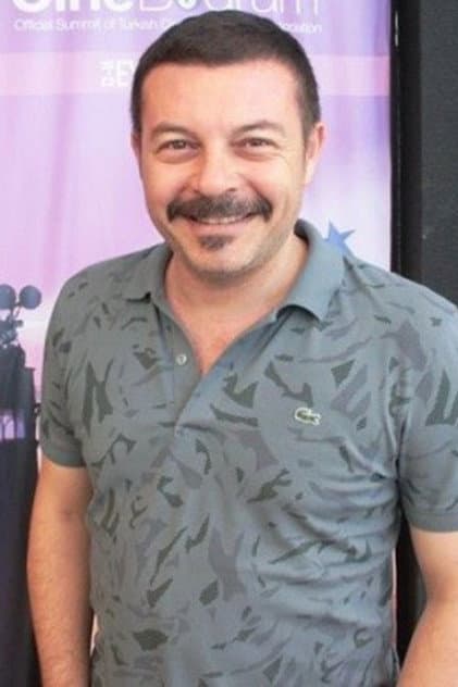 Murat 艦eker